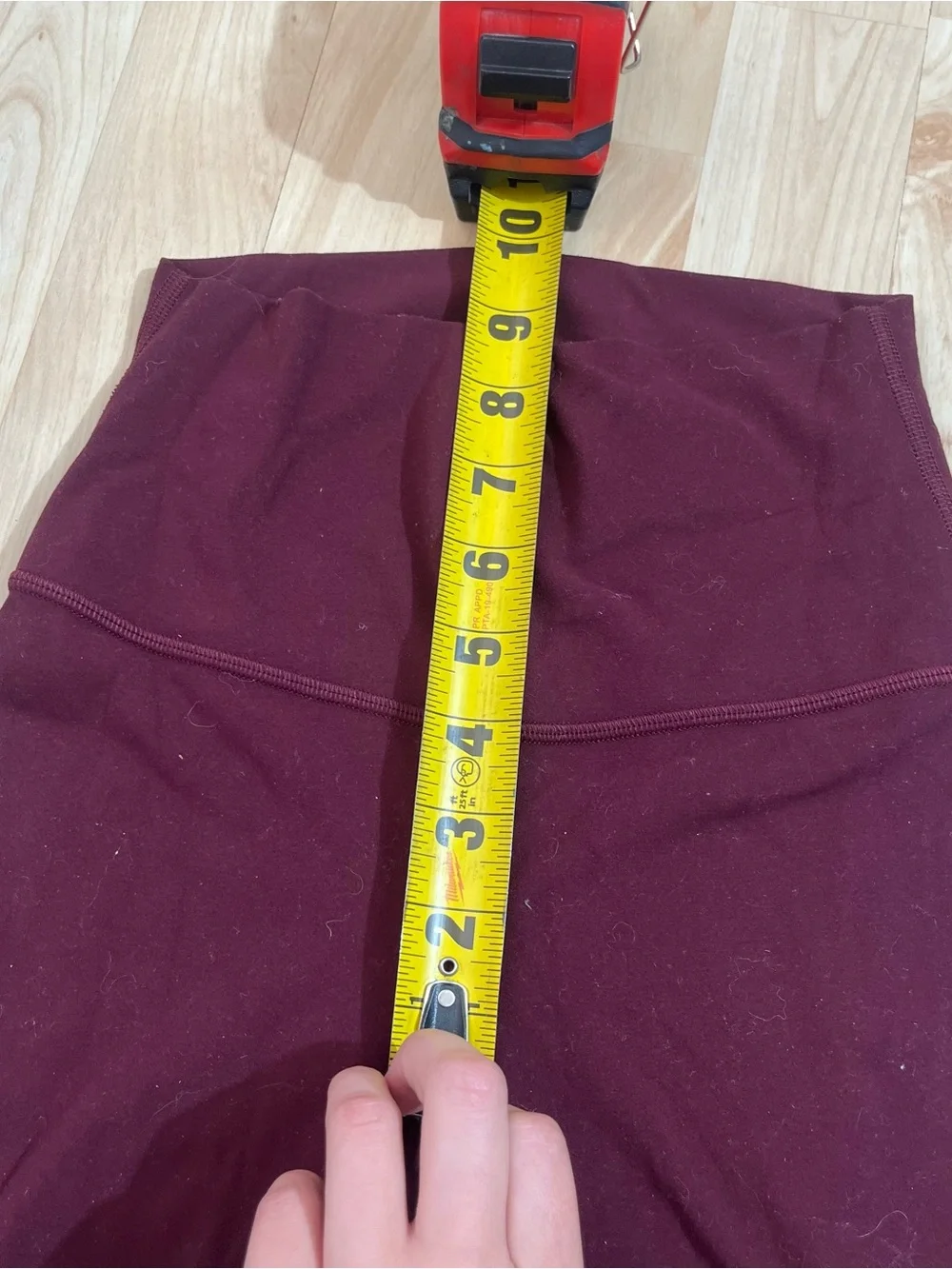 Lululemon Womens Maroon Cropped Leggings Size 2